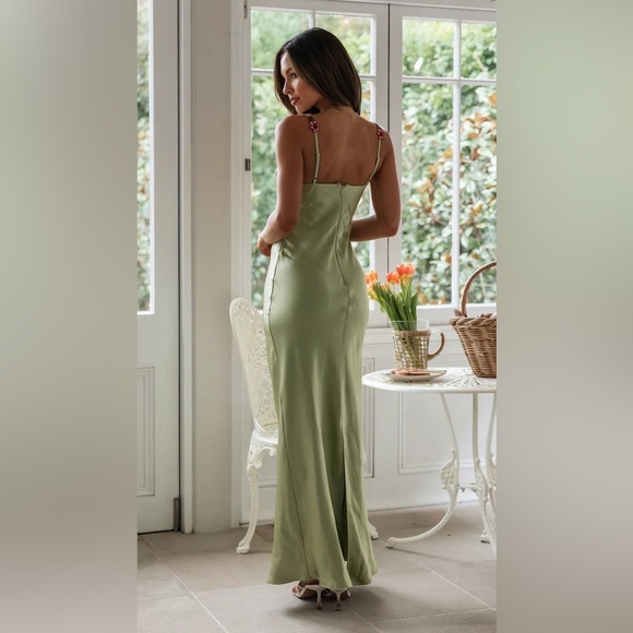 Princess Polly Kenzie Maxi Green Floral Dress 2 - Picture 3 of 13